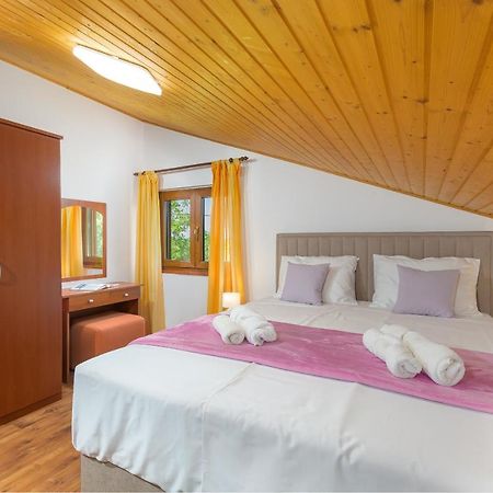 Villa Carla With Private Pool & Kids Playground - Pet Friendly Mutvoran Extérieur photo