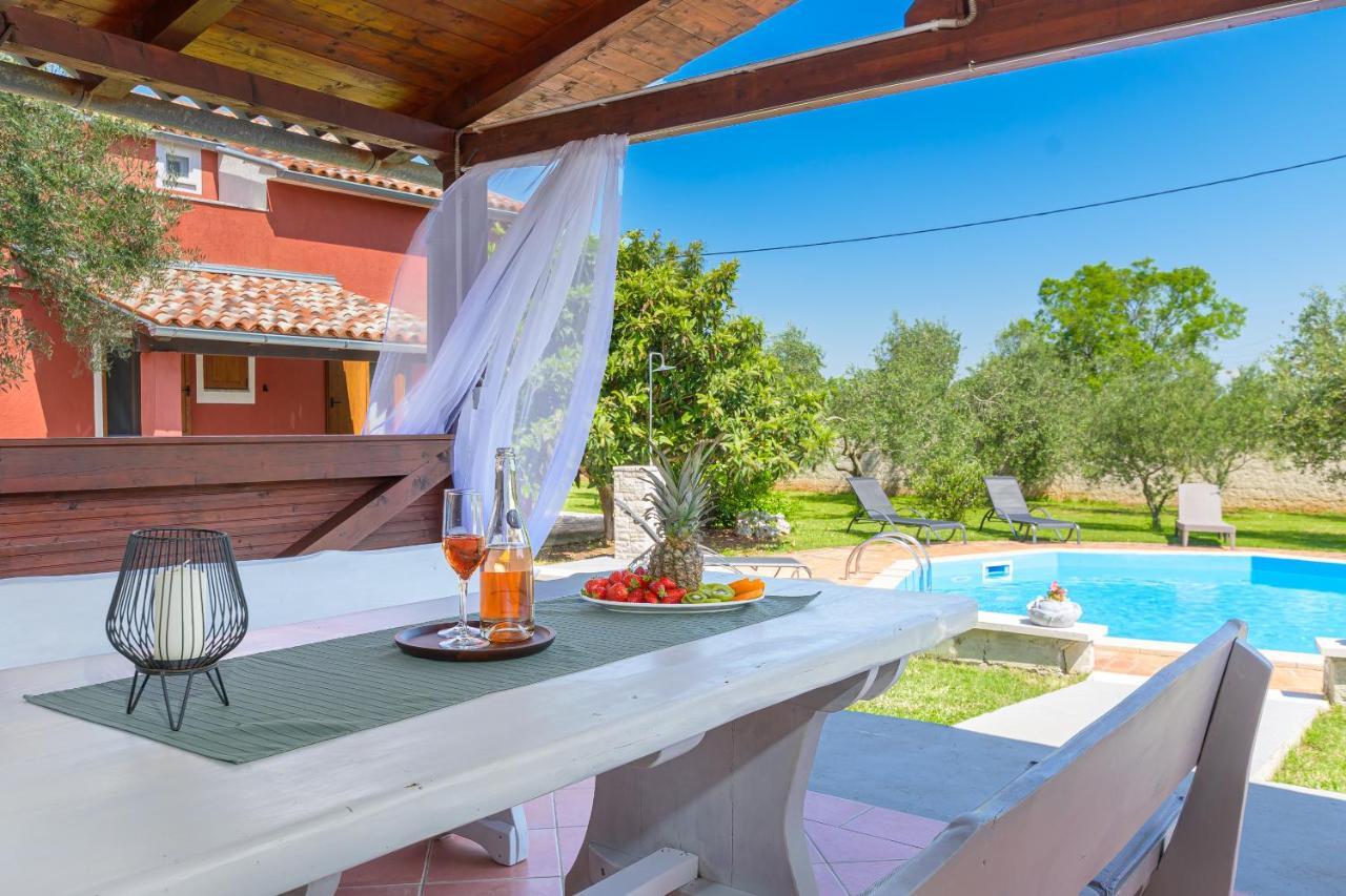 Villa Carla With Private Pool & Kids Playground - Pet Friendly Mutvoran Extérieur photo