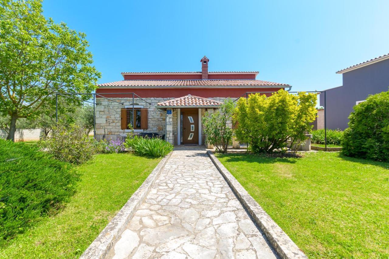 Villa Carla With Private Pool & Kids Playground - Pet Friendly Mutvoran Extérieur photo