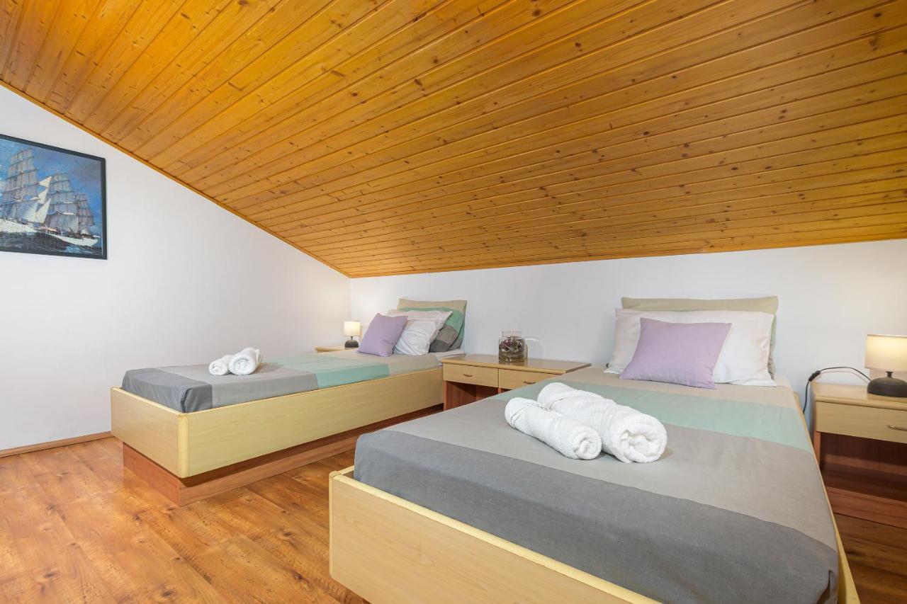 Villa Carla With Private Pool & Kids Playground - Pet Friendly Mutvoran Extérieur photo