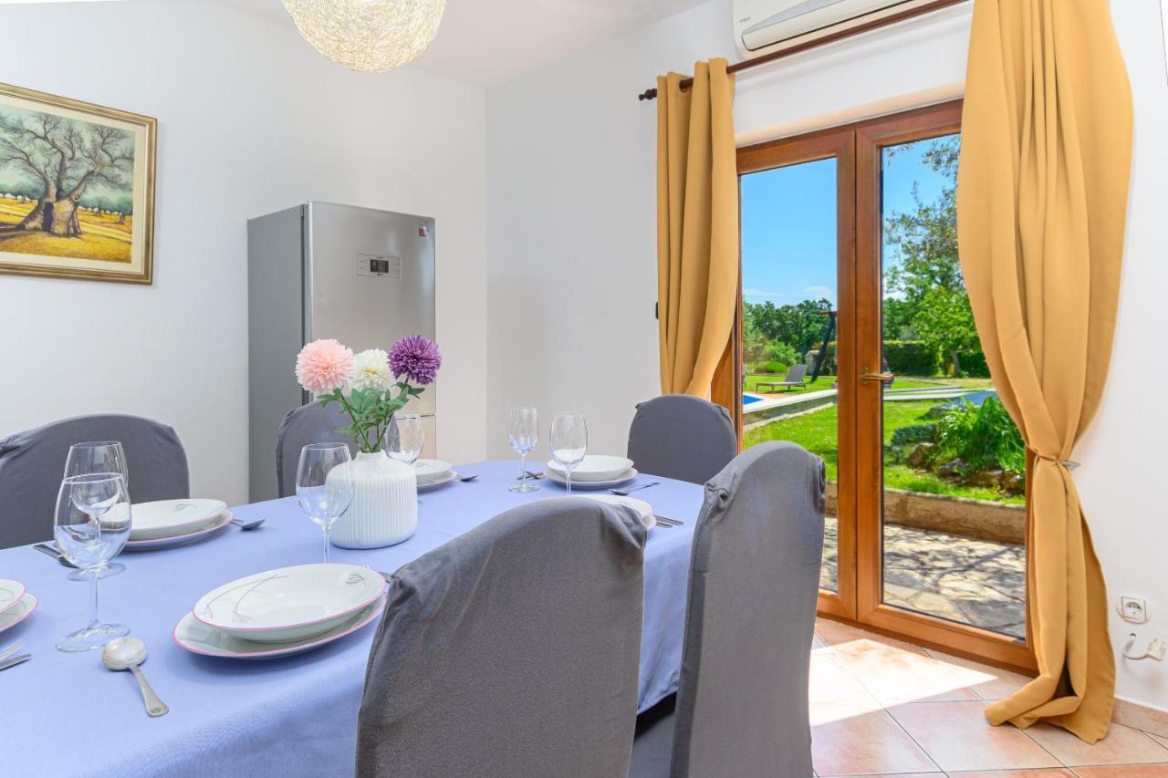 Villa Carla With Private Pool & Kids Playground - Pet Friendly Mutvoran Extérieur photo