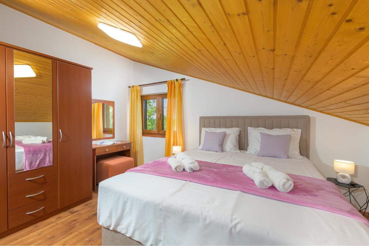 Villa Carla With Private Pool & Kids Playground - Pet Friendly Mutvoran Extérieur photo