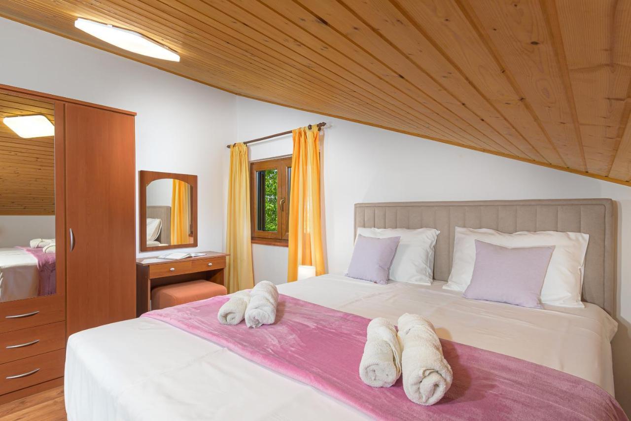 Villa Carla With Private Pool & Kids Playground - Pet Friendly Mutvoran Extérieur photo